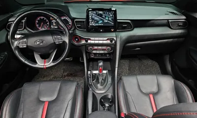 Hyundai Veloster