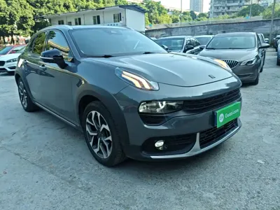 Lynk & Co 02