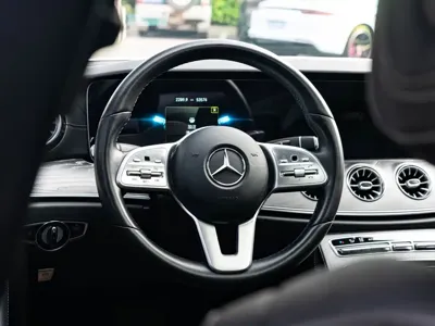 Mercedes-Benz CLS