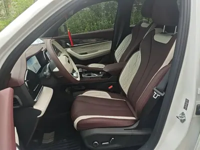 Geely Xingyue L
