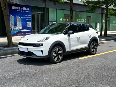 Lynk & Co 06