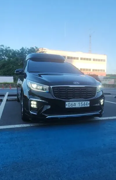 Kia Canival