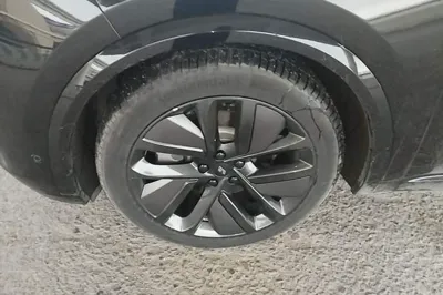Li Auto L9