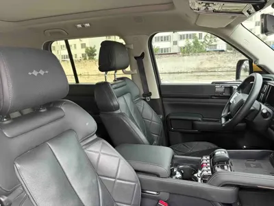Fang Cheng Bao Leopard 5