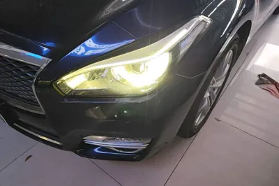 Infiniti Q70