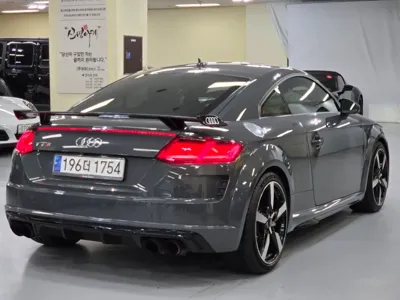 Audi TTS