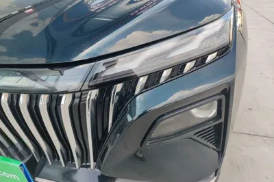 Dongfeng Aeolus Huge