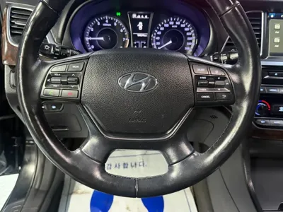 Hyundai Aslan