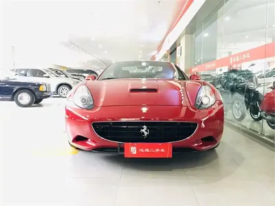 Ferrari California T
