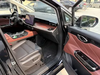 GAC Motor Trumpchi E8 PHEV