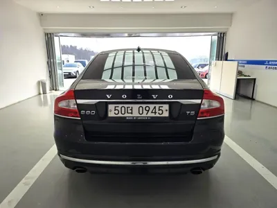 Volvo S80