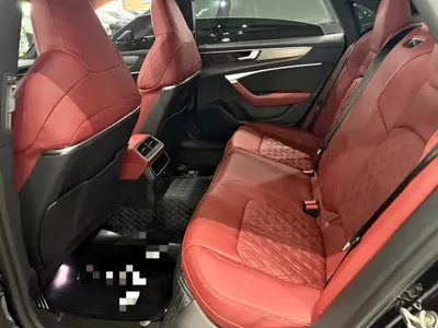 Audi A7L