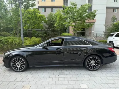 Mercedes-Benz CLS-Class