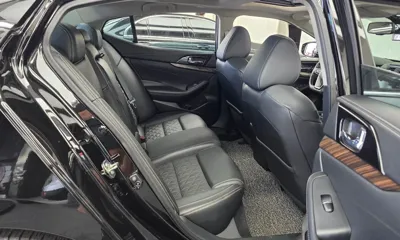 Nissan Maxima