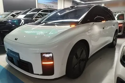 Li Auto Li Auto i8