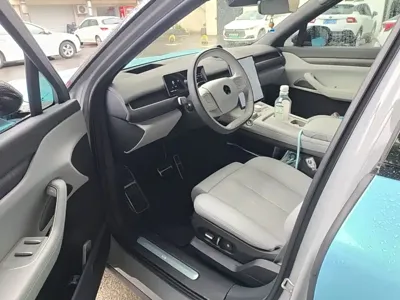 Nio ES8