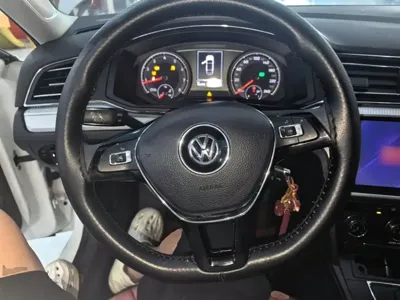 Volkswagen Lamando