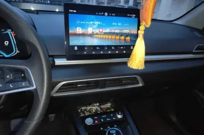 BYD e2