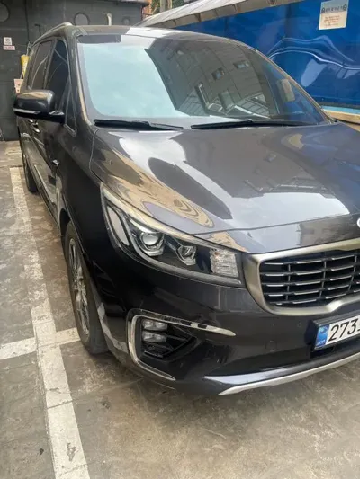 Kia Canival