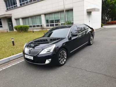 Hyundai Equus