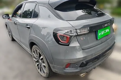 Lynk & Co 02