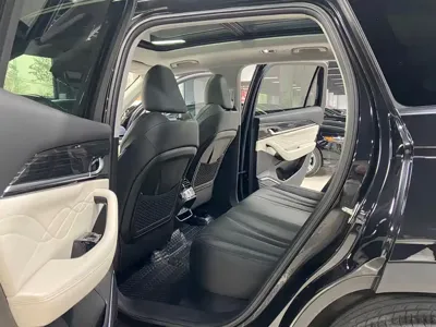 Geely Xingyue L