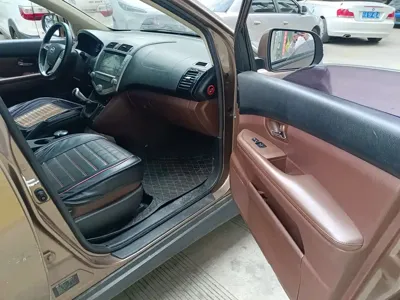 BYD S6