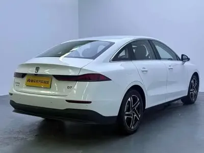 Roewe D7