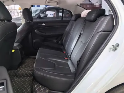 Chery Arrizo 5