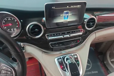 Mercedes-Benz V-Class