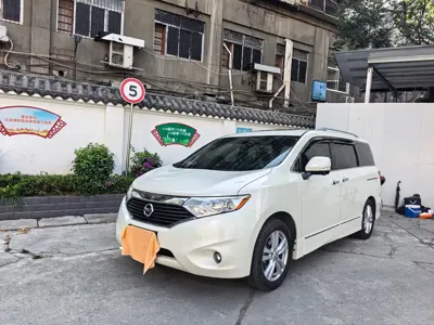 Nissan Quest