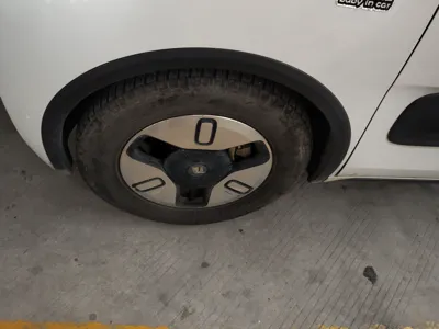 Baojun E300