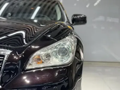 Infiniti Q70