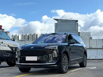 Nio ES8
