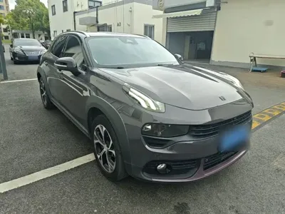 Lynk & Co 02