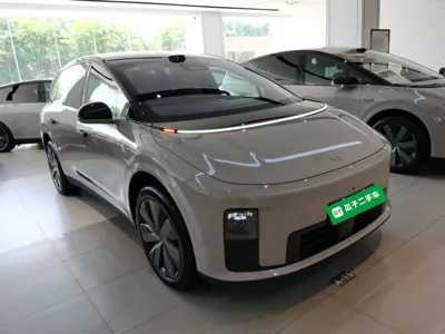 Li Auto Li Auto i8