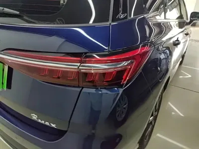 BYD MAX New Energy