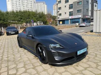Porsche Taycan