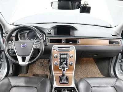 Volvo XC70