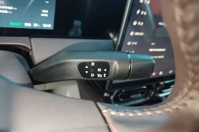 Leapmotor C11