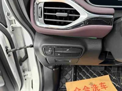 GAC Motor Trumpchi M6