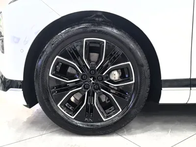 Xpeng G9