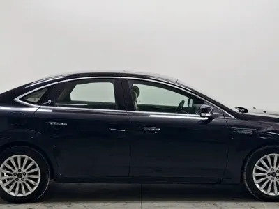 Ford Mondeo Zhisheng