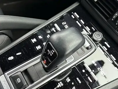 Porsche Cayenne Hybrid