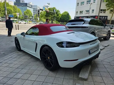 Porsche 718