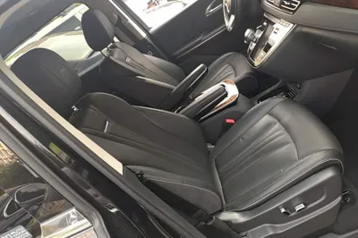 Hongqi HQ9