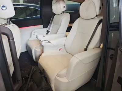 Li Auto Li MEGA