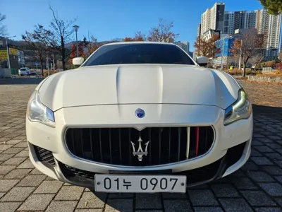 Maserati Quattroporte