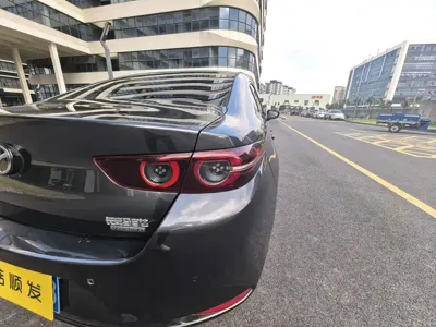 Mazda 3 Axela