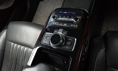Genesis EQ900